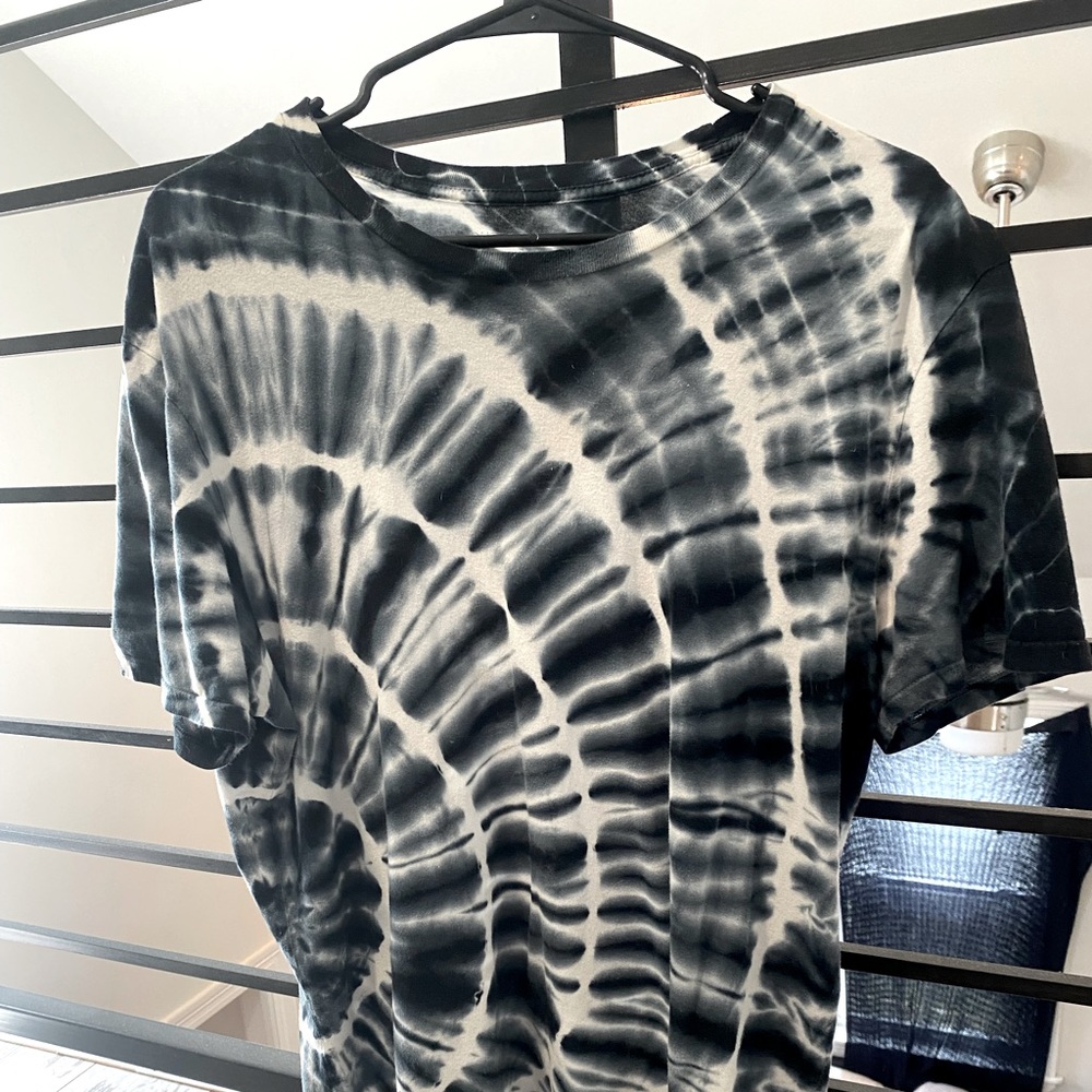 Tie die shirt